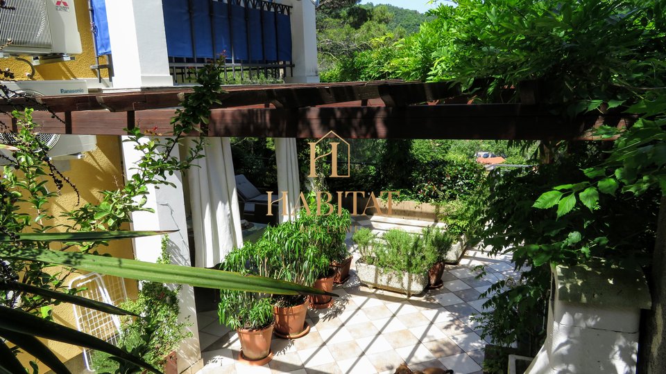 Mošćenička Draga, stan, 2S+DB + kućica u vrtu (studio apartman), 84 m2 + 24 m2, prodaja