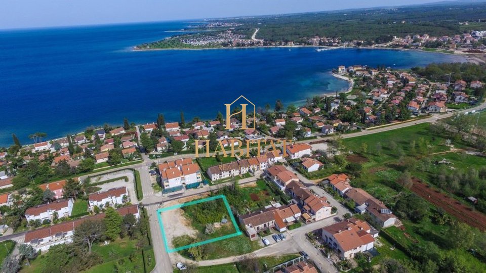 Istra , Novigrad , Dajla , zemljiste za izgradnju hotela  (60 lezajeva) 1524m2 , pogled na more