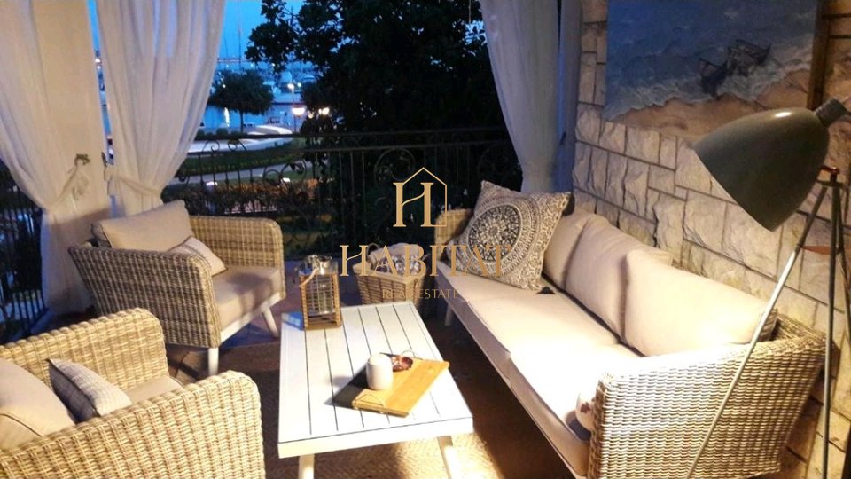 House, 430 m2, For Sale, Umag