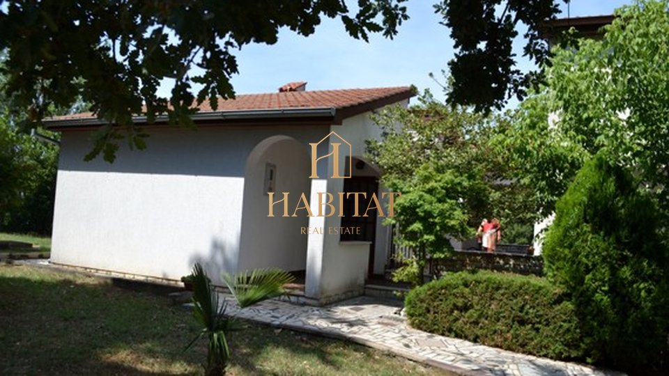 House, 350 m2, For Sale, Poreč