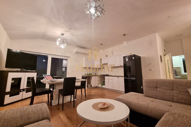 Apartment, 84 m2, For Sale, Brtonigla