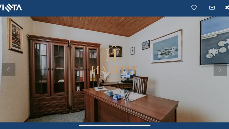 House, 405 m2, For Sale, Poreč