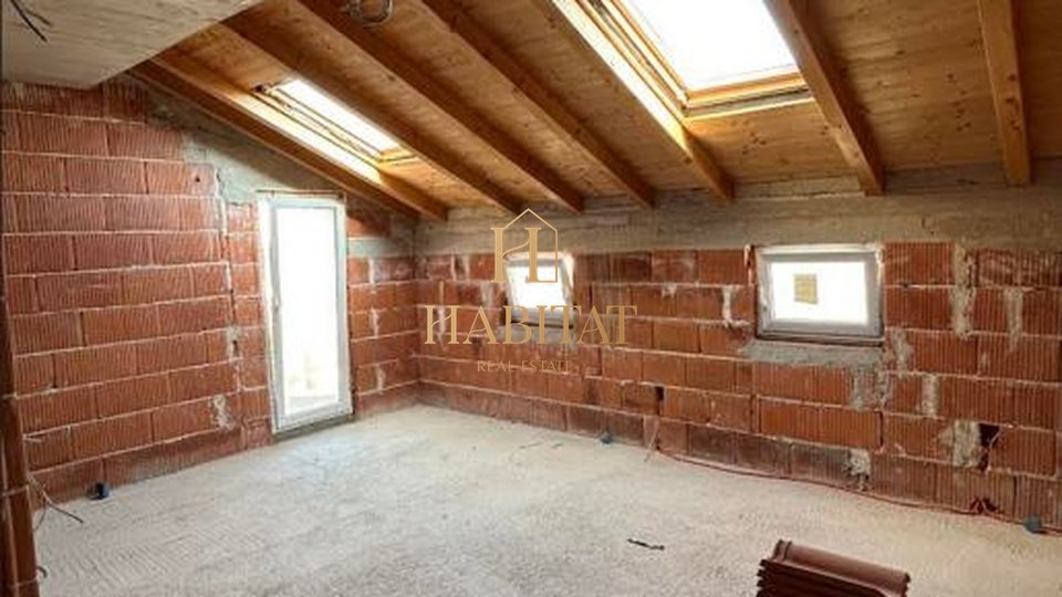 House, 240 m2, For Sale, Poreč