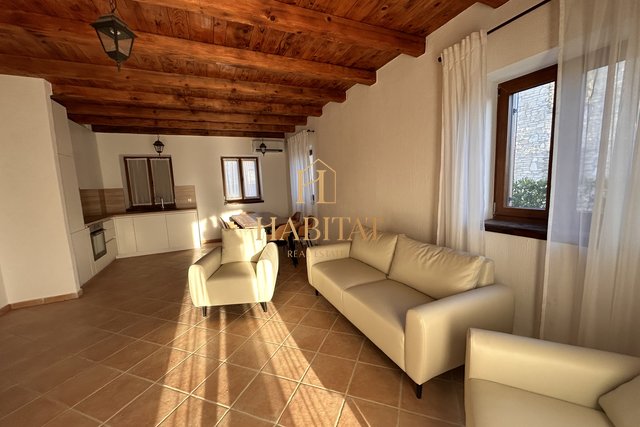 Istria, Svetvinčenat, luxury stone villa, 4 bedrooms, 154 m2, swimming pool, garden, sea view