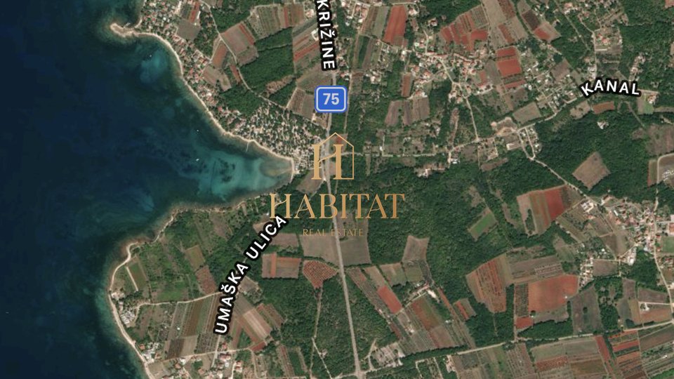 Istra , Lovrecica , 861m2 poljoprivredna parcela