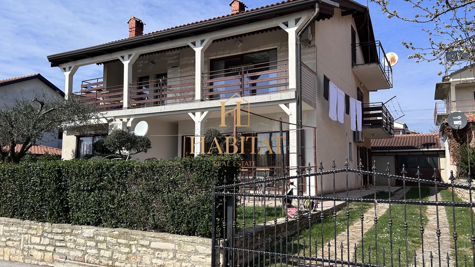 House, 330 m2, For Sale, Novigrad
