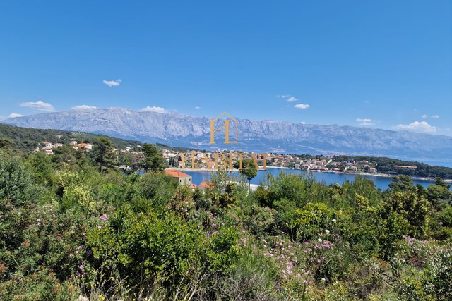 Dalmatien, Sumartin, Baugrundstück 779m2, ganze Infrastruktur, Meerblick, 100m vom Meer entfernt