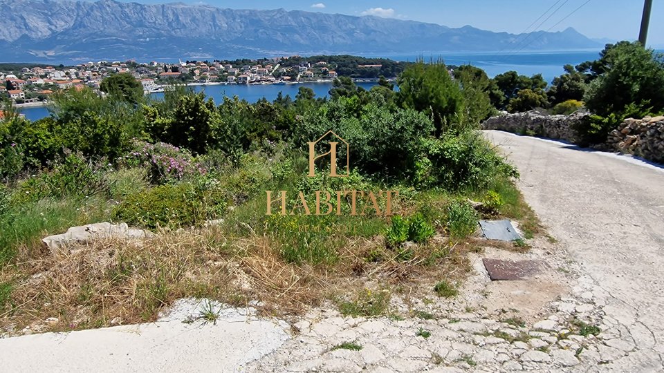 Dalmatien, Sumartin, Baugrundstück 653m2, ganze Infrastruktur, Meerblick, 100m vom Meer entfernt