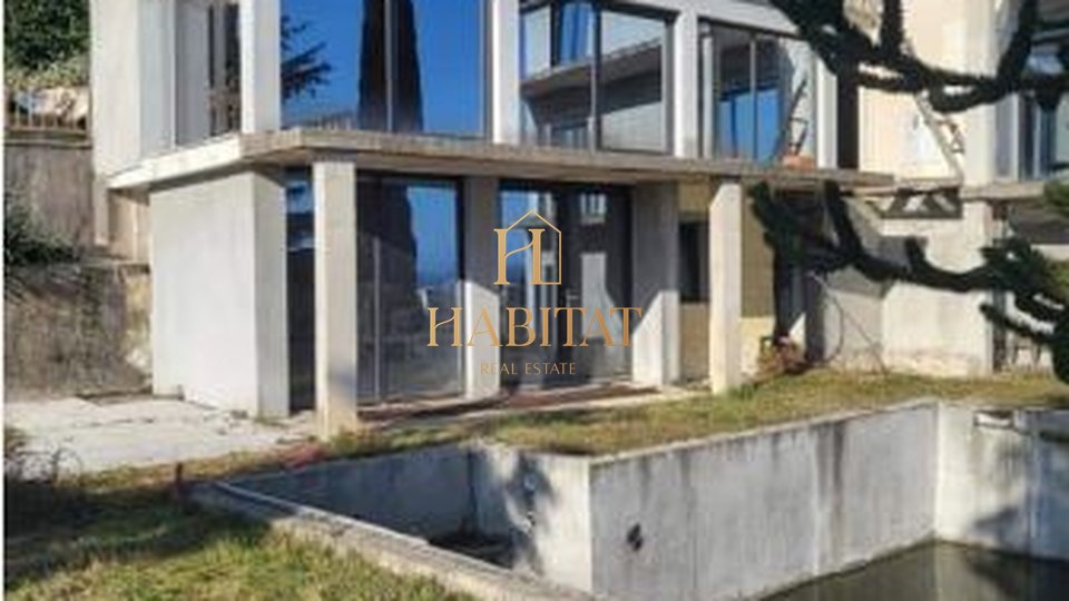 House, 250 m2, For Sale, Opatija