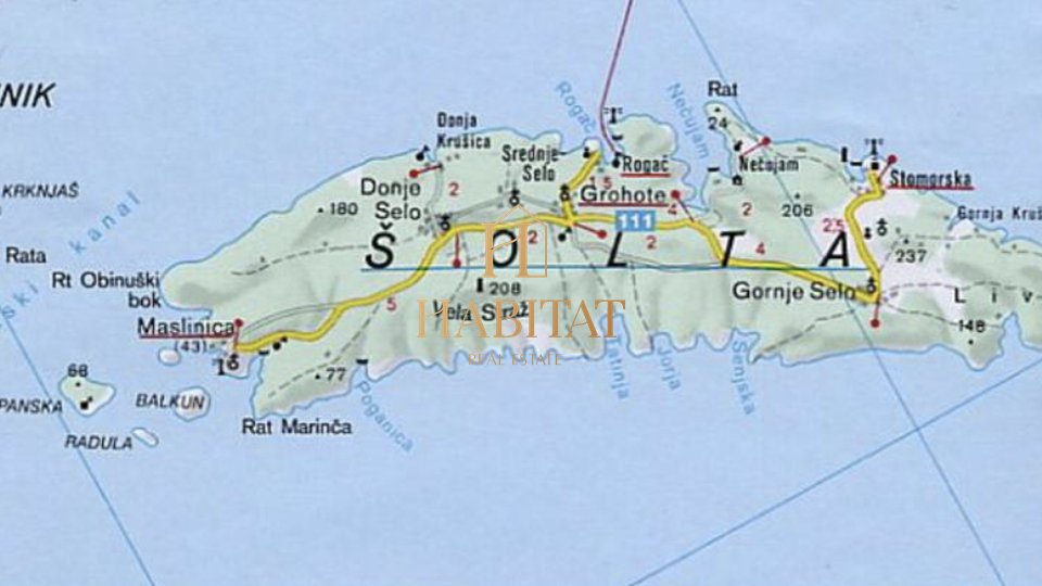 Dalmacija , Otok Šolta , poljoprivredna parcela do samog mora sa dva ucrtana objekta