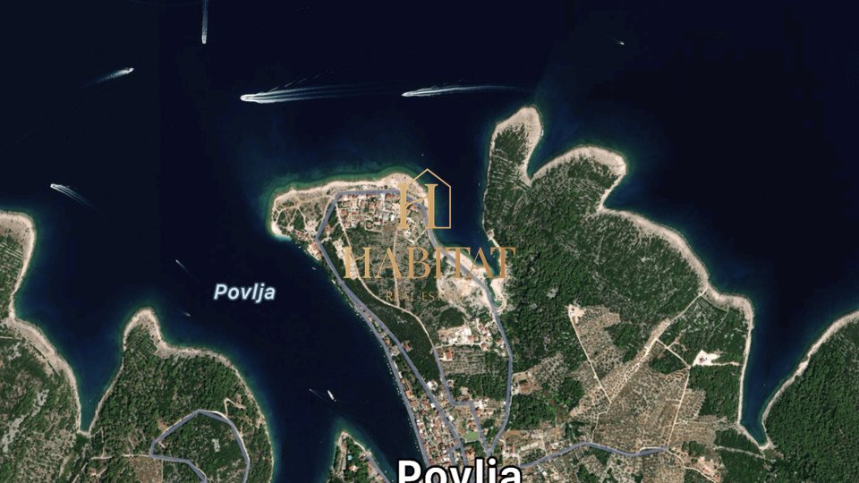 Dalmacija , Otok Brac , Povlja , kuca ROHBAU  ,okucnica 16031m2 ,70m od mora , pogled na more