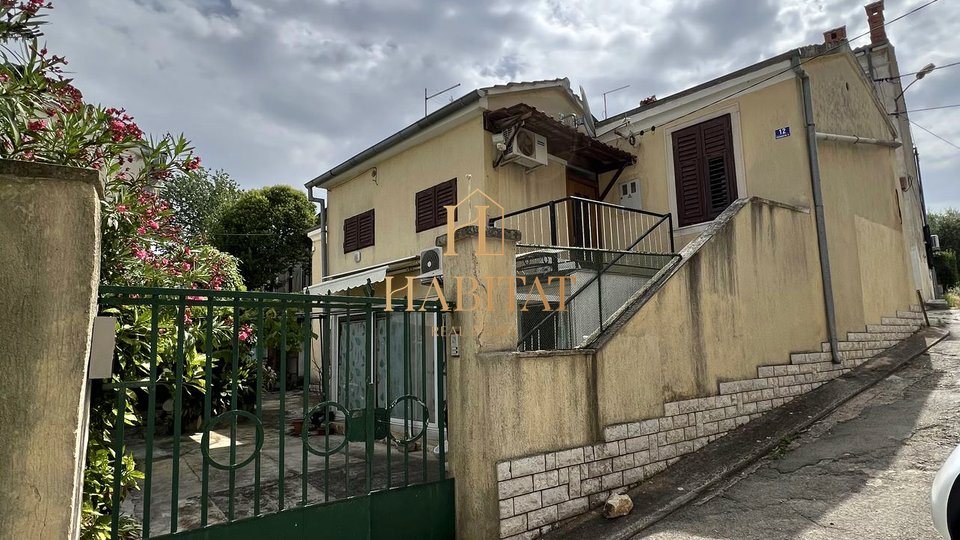 House, 150 m2, For Sale, Pula