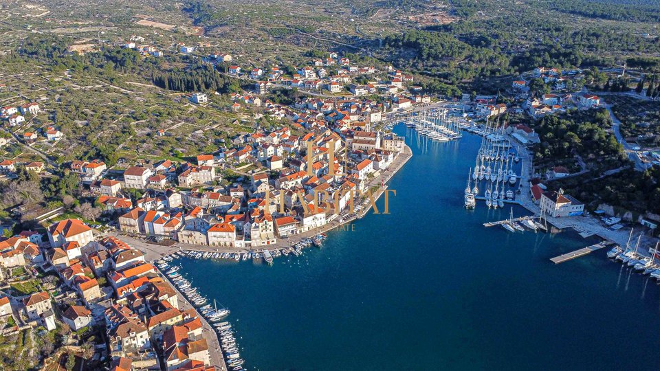 Dalmatia, Island of Brač, Milna, building plot 7216m2, all infrastructure, sea view