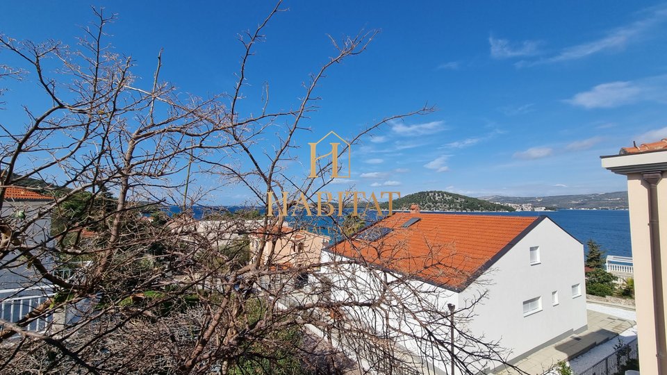 Dalmatia, Rogoznica, Razanj, house 131m2 near the sea, parking