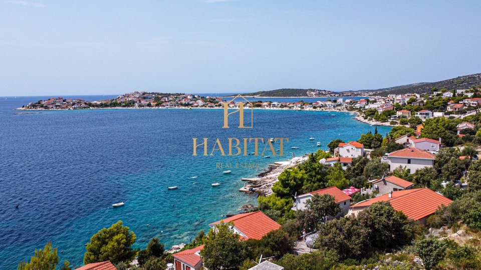 Dalmatia, Marina, Sevid, houses first row to the sea