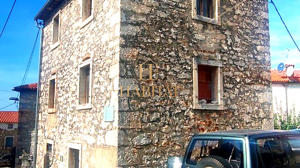Istria, Verteneglio, casa in pietra da ristrutturare di 80 mq