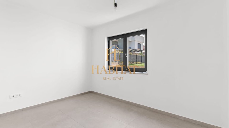 Apartment, 94 m2, For Sale, Vabriga