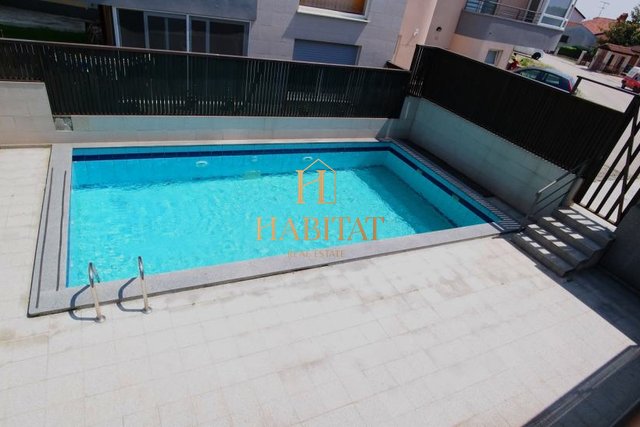 Apartment with pool, Pula, 74 mq