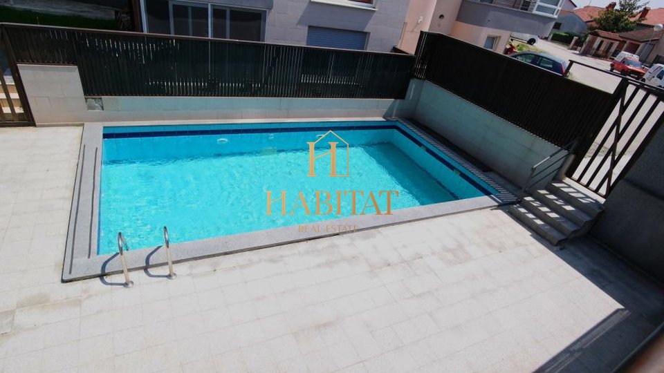 Appartamento con piscina, Pola, 74 mq