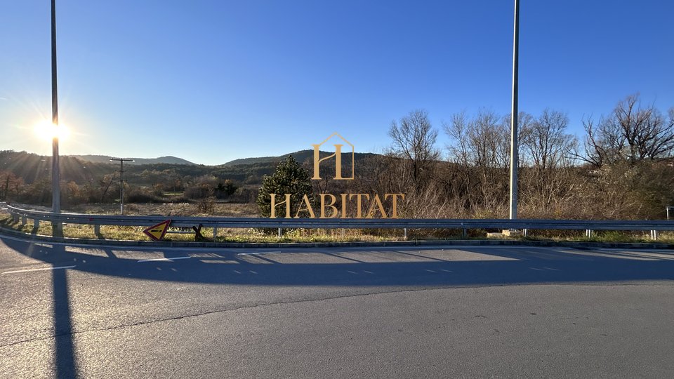 Istria, Buzet, building plot 3881m2, commercial use, residential use, shopping center, gas station