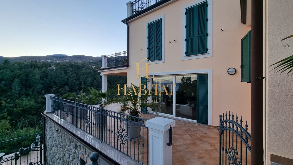 Apartment, 184 m2, For Sale, Opatija - Ičići