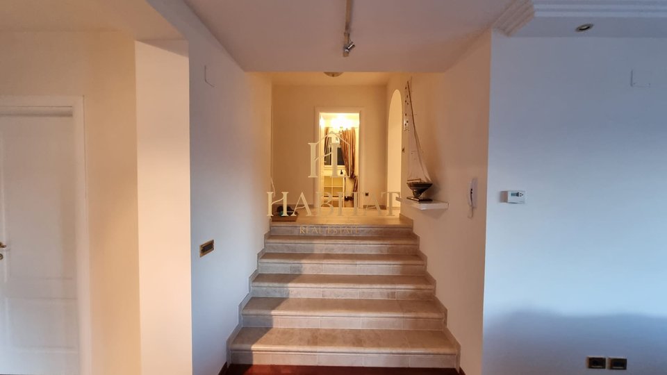 Apartment, 184 m2, For Sale, Opatija - Ičići