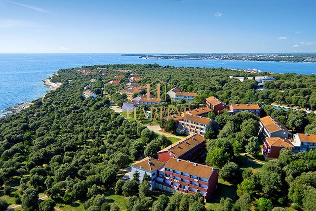 Istra, Poreč, okolica - gradbeno zemljišče na odlični lokaciji, pogled na morje