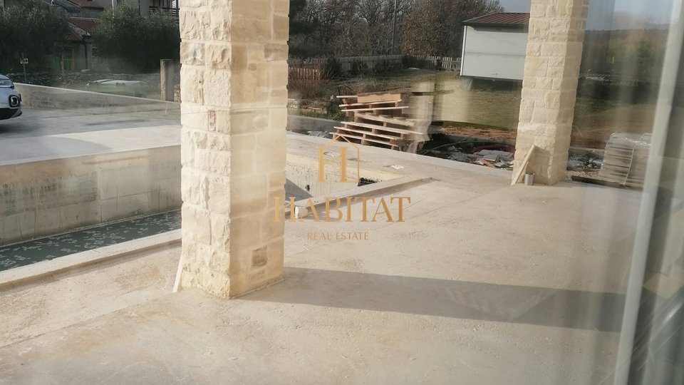 Istra, okolica Umaga Samostojna hiša z bazenom