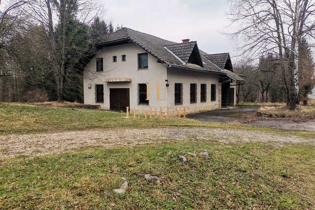 Kuća, Vrbovsko - naselje Rim površine 300 m2