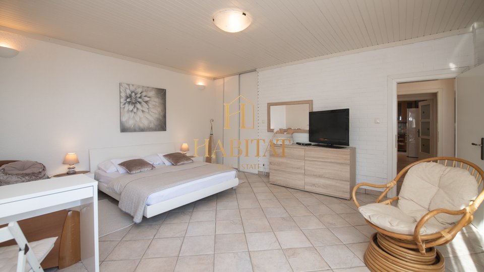 Apartment, 140 m2, For Rent, Opatija