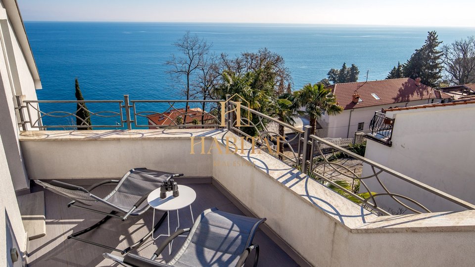 Apartment, 222 m2, For Rent, Opatija