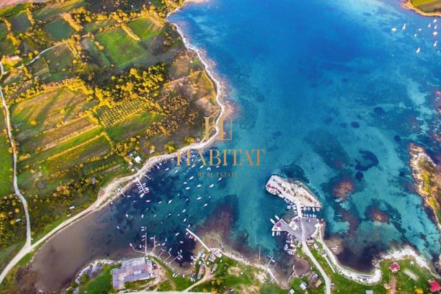 Istra, Ližnjan, kmetijsko zemljišče 1000m2, pogled na morje
