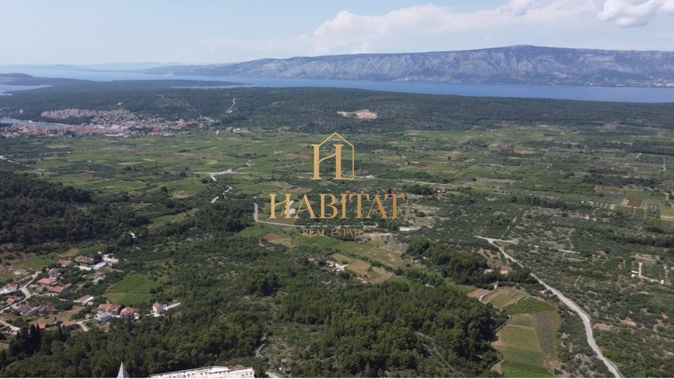 Dalmacija , Hvar , okolica Stari Grad , gradjevinsko zemljiste 1240m2