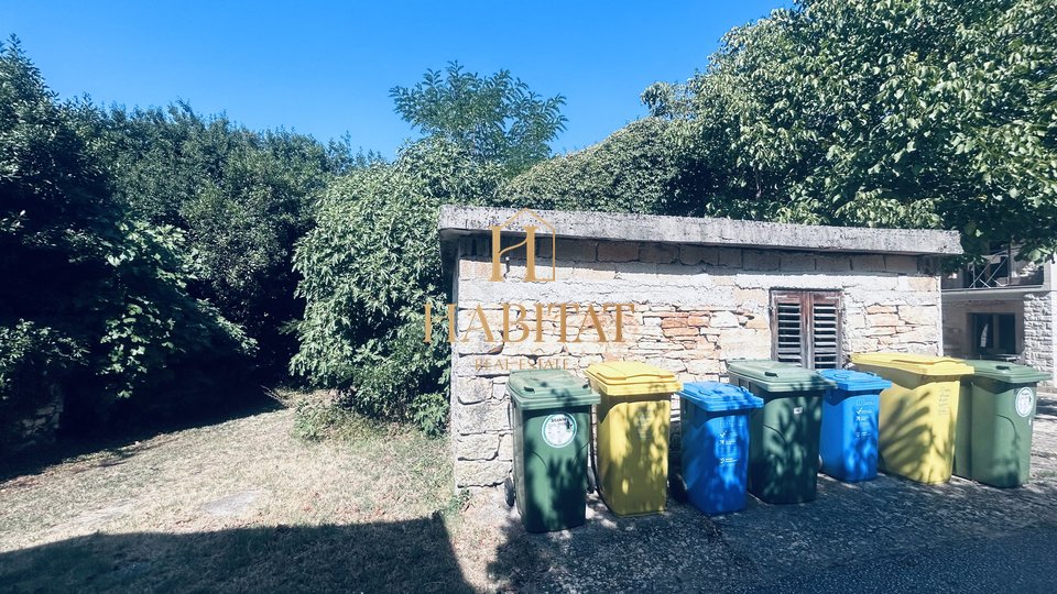 Istria, Kaštel, old Istrian stone house, yard