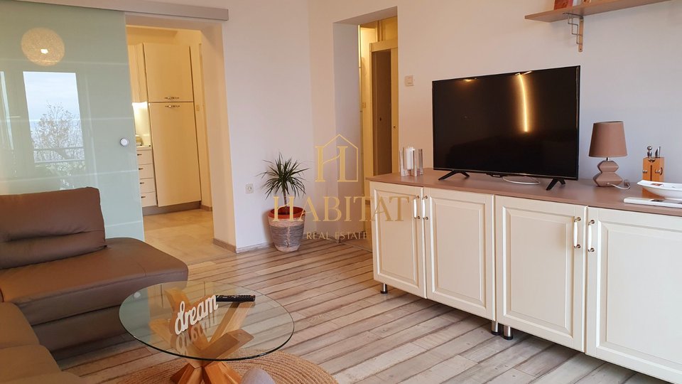 Apartment, 97 m2, For Rent, Opatija