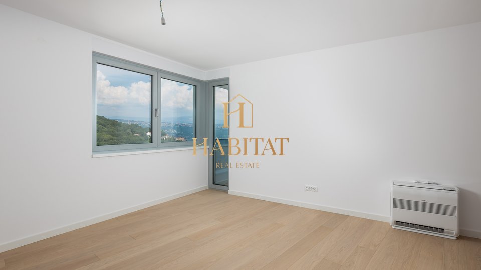 Apartment, 545 m2, For Sale, Opatija