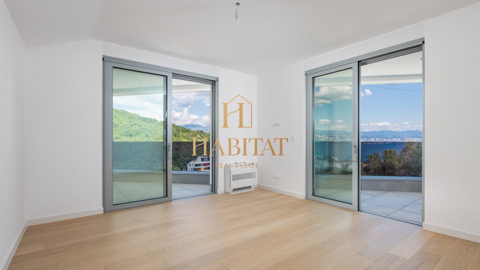 Apartment, 261 m2, For Sale, Opatija