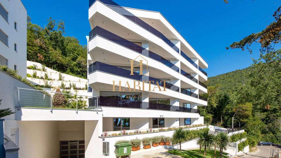 Apartment, 261 m2, For Sale, Opatija