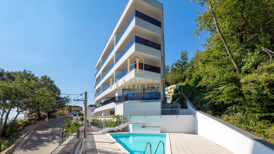 Apartment, 261 m2, For Sale, Opatija