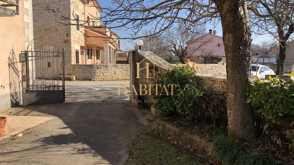 House, 400 m2, For Sale, Svetvinčenat - Štokovci