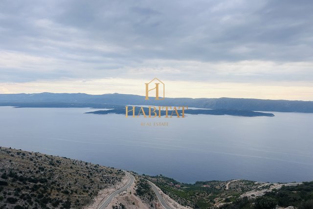 Dalmatia, Island Brač, Vidova Gora, plot 4,657m2, open sea view