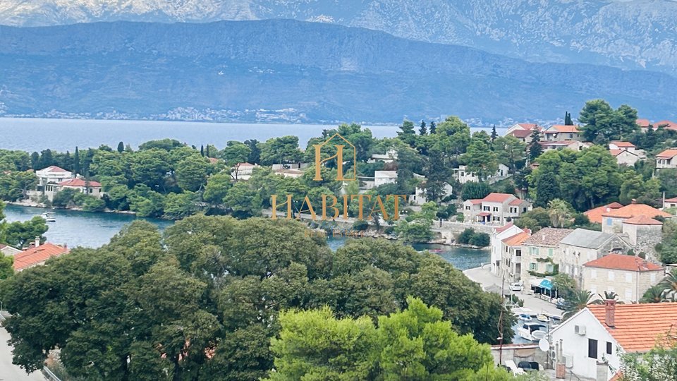 Dalmacija, Brač, Splitska, gradbeno zemljišče 550m2, blizu plaže in morja, pogled na morje