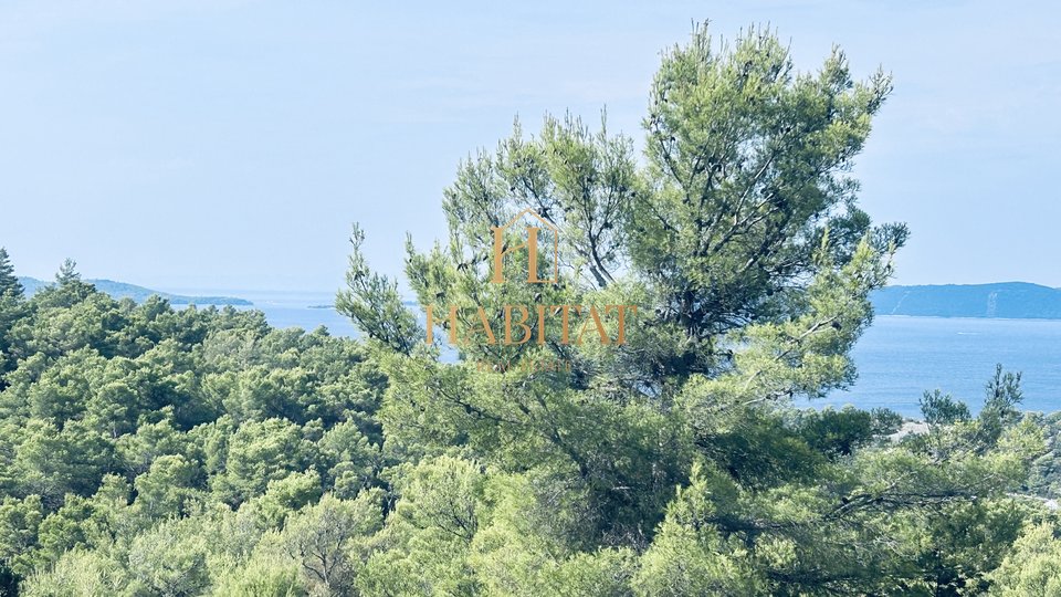 Land, 29787 m2, For Sale, Supetar