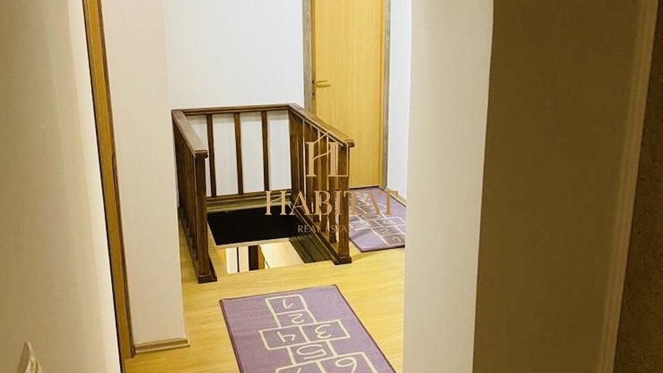 Istrien, Buzet, Wohnung 135m2, 5 Schlafzimmer, Parkplatz