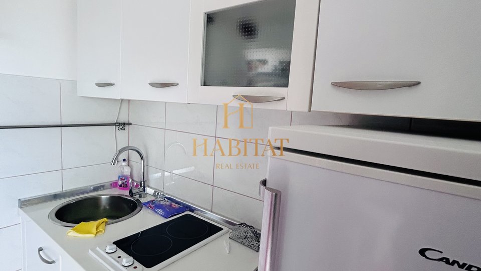 Istrien, Novigrad, Wohnung 56 m2, 1 Schlafzimmer + Wohnzimmer, Meerblick, Abstellraum, Parkplatz