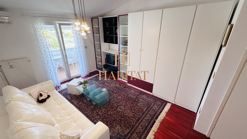 Istrien, Novigrad, Wohnung 56 m2, 1 Schlafzimmer + Wohnzimmer, Meerblick, Abstellraum, Parkplatz