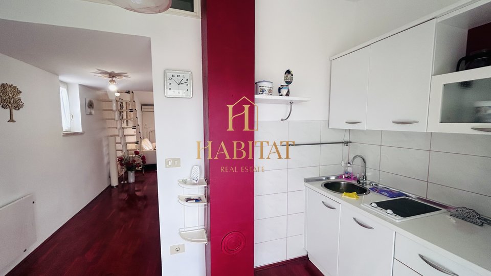 Istrien, Novigrad, Wohnung 56 m2, 1 Schlafzimmer + Wohnzimmer, Meerblick, Abstellraum, Parkplatz