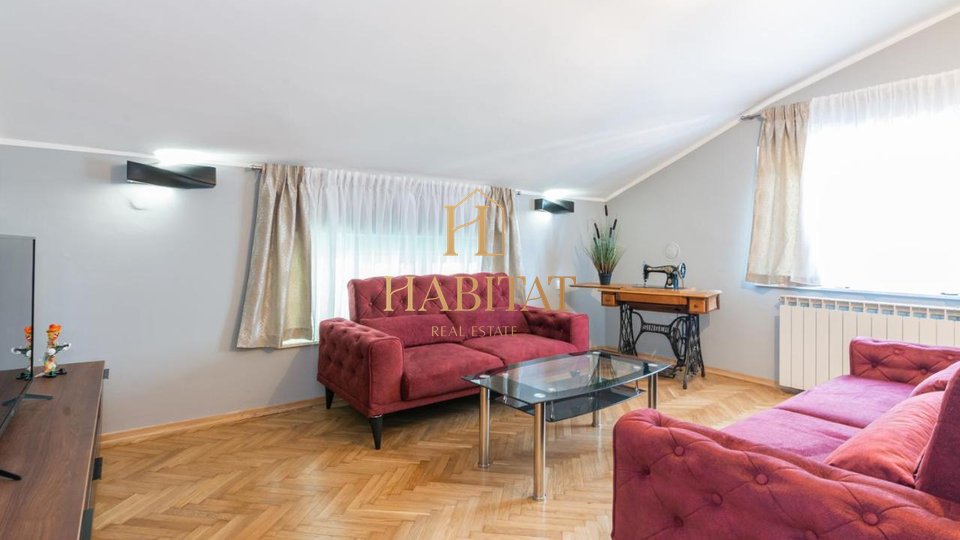 OPATIJA, PREKRASAN STAN U VILI S POGLEDOM NA MORE, APARTMANOM I GARAŽOM