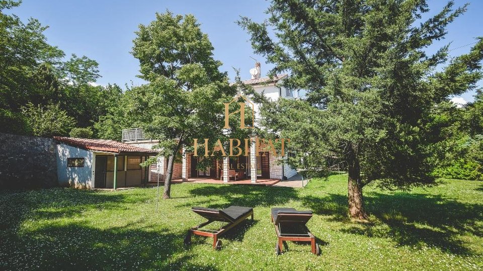 House, 300 m2, For Sale, Rijeka - Trsat