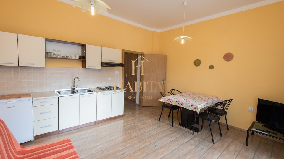 House, 550 m2, For Sale, Rijeka - Pulac